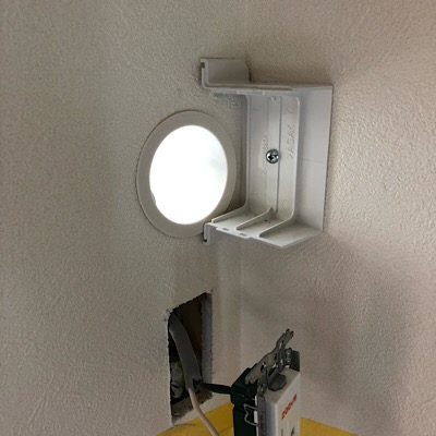 エアコン標準工事にエアコンスリーブの取り付けが必要な理由 枡田電気設備 奈良県橿原市